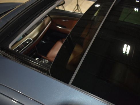 Used 2011 BMW 535i xDrive image 44