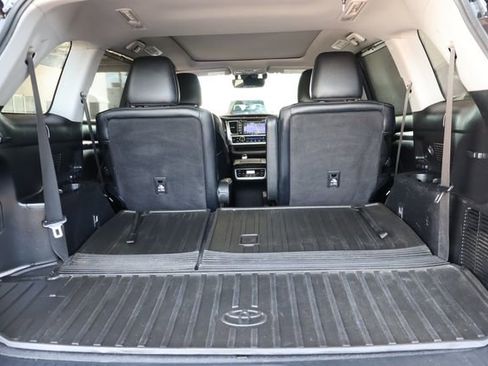 Used 2018 Toyota Highlander Limited Platinum AWD/4WD image 21
