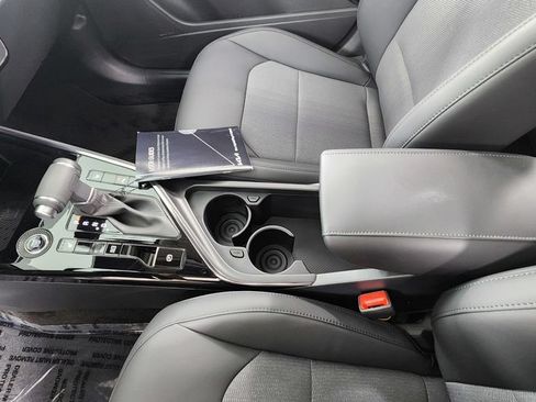 New 2026 Kia Niro EX FWD image 30