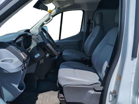 Used 2018 Ford Transit 150 130 Low Roof RWD image 8