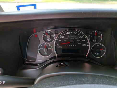 Used 2023 Chevrolet Express 2500 Extended w/ Driver Convenience Package RWD image 22