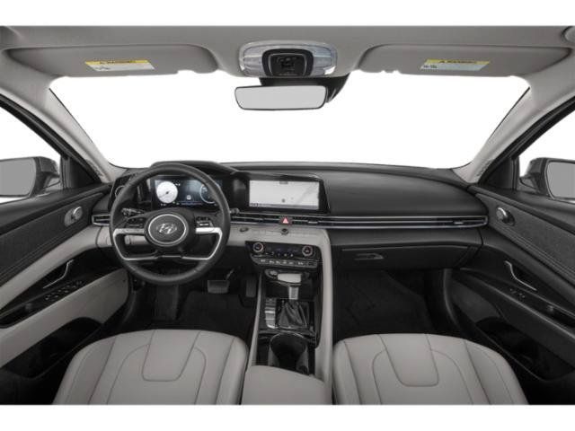 Certified 2023 Hyundai Elantra Limited w/ Preferred Accessory Package FWD image 11