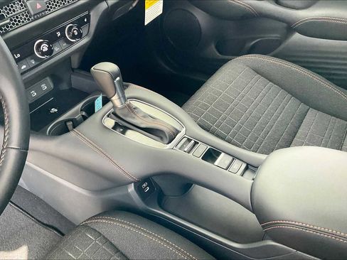 New 2026 Honda HR-V Sport image 7