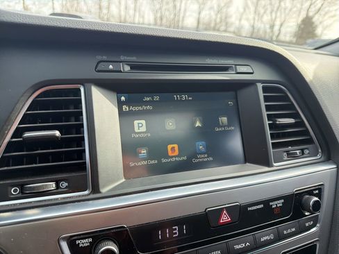 Used 2016 Hyundai Sonata Sport w/ Option Group 1V image 30