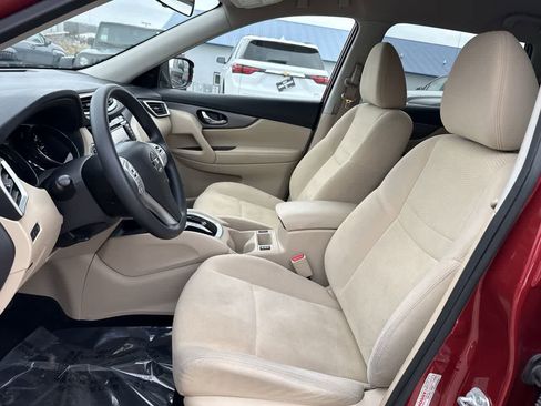 Used 2016 Nissan Rogue SV w/ SV Premium Package image 14