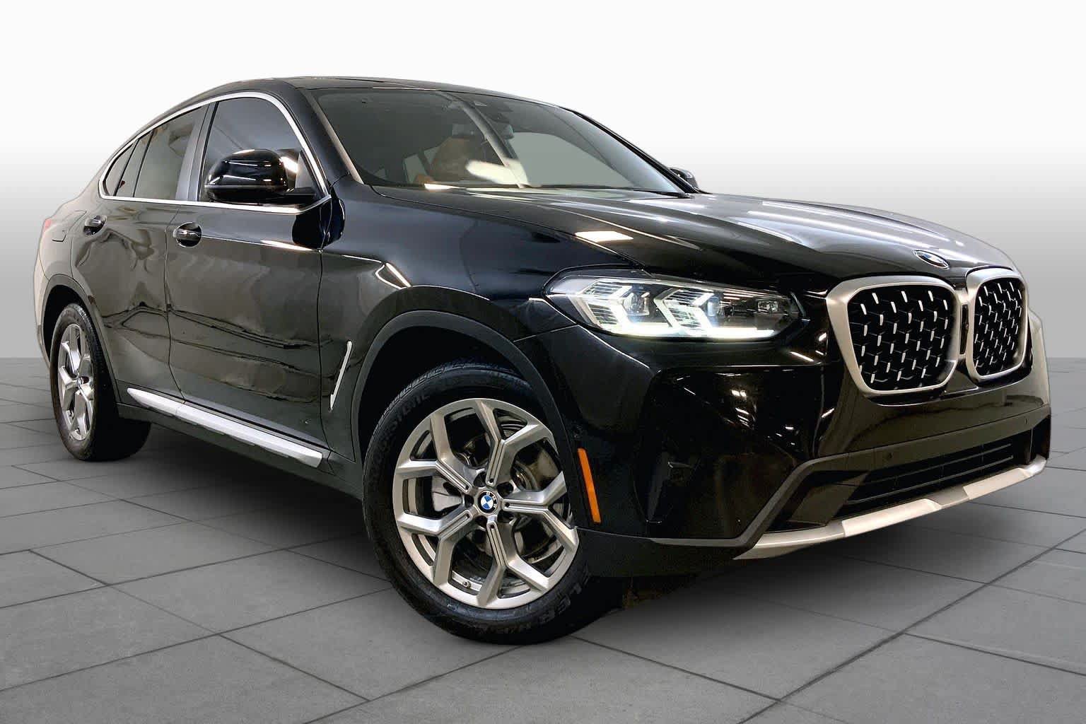 Used 2024 BMW X4 xDrive30i w/ Premium Package AWD/4WD image 2