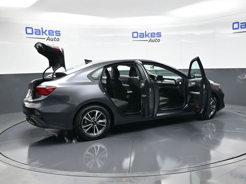 Certified 2024 Kia Forte LXS image 43