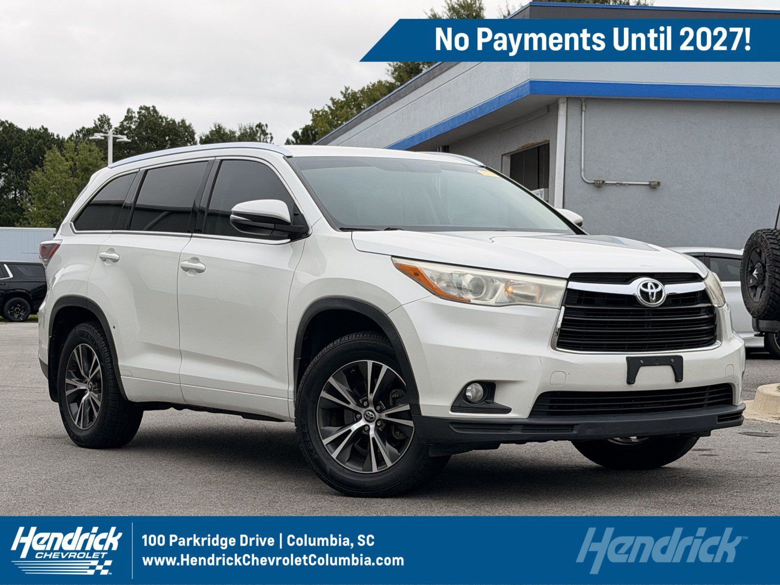 Used 2016 Toyota Highlander XLE AWD/4WD image 1