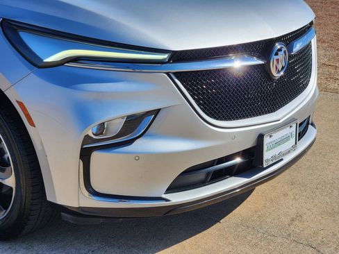 Used 2022 Buick Enclave Essence w/ Experience Buick Package image 12