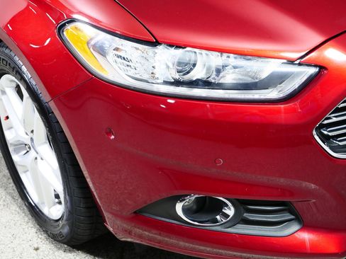 Used 2013 Ford Fusion SE FWD image 16