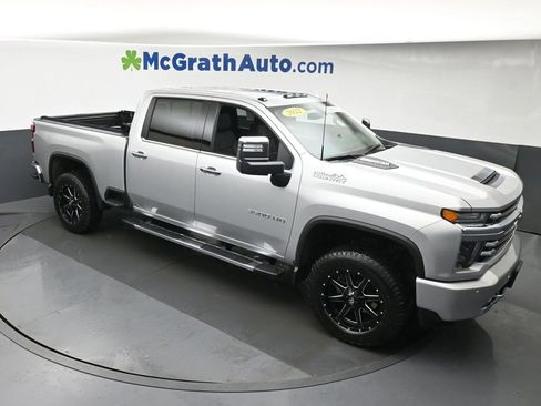 Used 2022 Chevrolet Silverado 3500 High Country image 3
