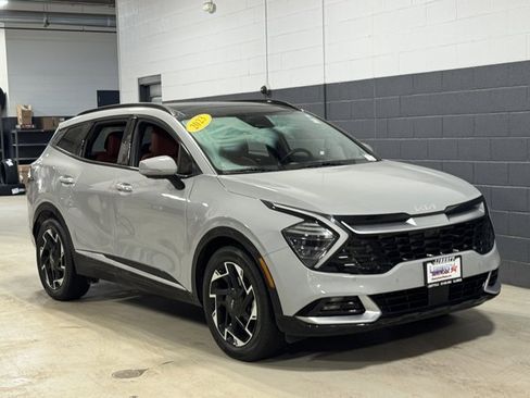 Used 2023 Kia Sportage SX image 2