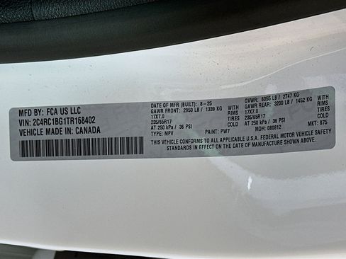 Used 2026 Chrysler Pacifica Select FWD image 31