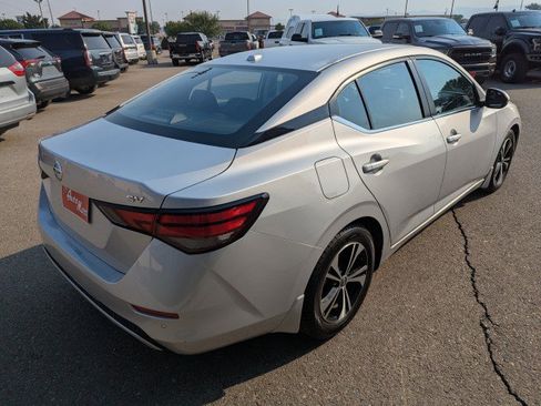 Used 2022 Nissan Sentra SV w/ All-Weather Package FWD image 5