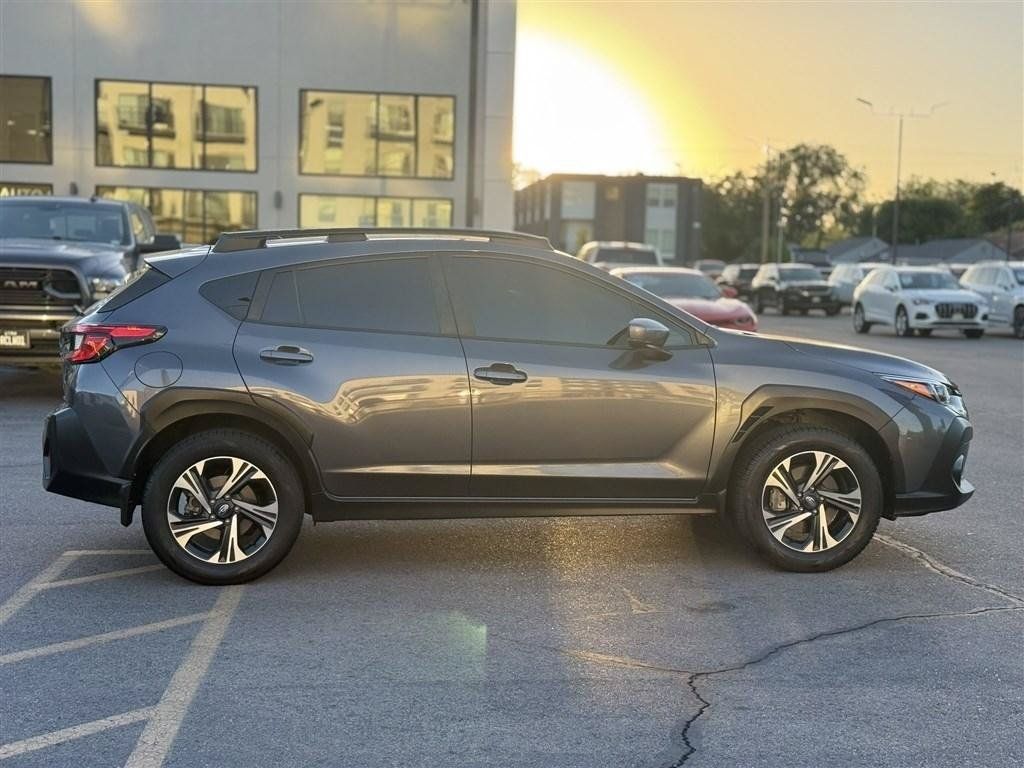 Used 2024 Subaru Crosstrek 2.0i Premium AWD/4WD image 8