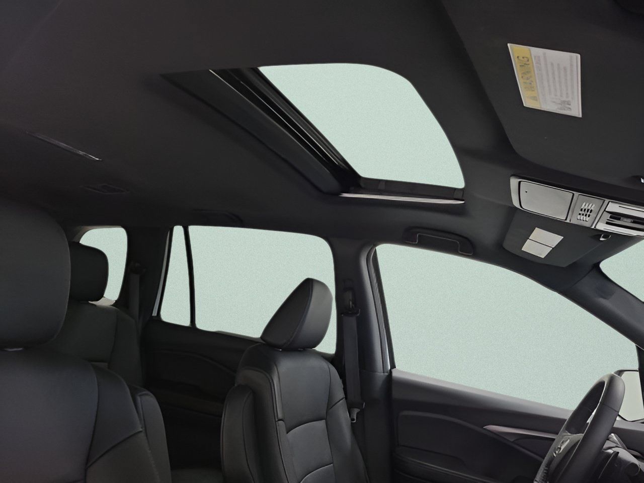Used 2023 Honda Passport EX-L image 12