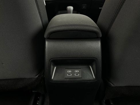 Used 2025 Toyota Corolla LE image 11