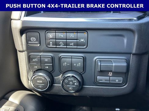 New 2026 Chevrolet Suburban Z71 w/ Z71 Off-Road Package image 17