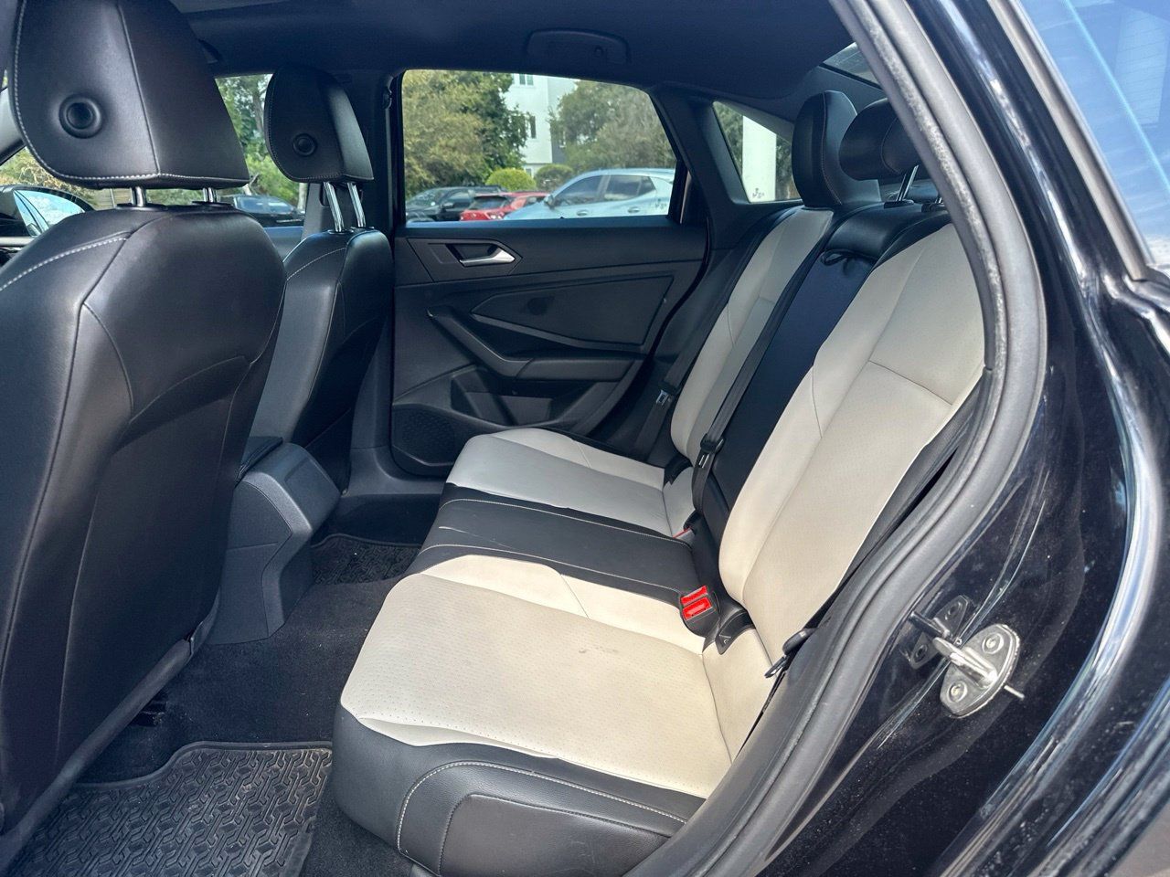 Used 2019 Volkswagen Jetta R-Line FWD image 22