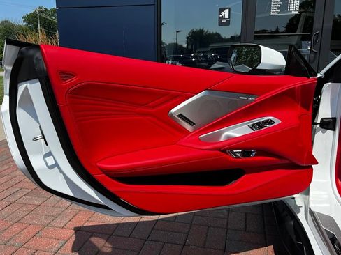 Used 2024 Chevrolet Corvette Z06 RWD image 11