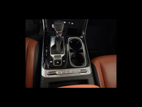 Used 2022 Kia Carnival SX Prestige FWD image 24