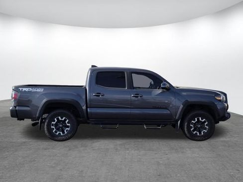 Used 2023 Toyota Tacoma TRD Off-Road w/ Technology Package AWD/4WD image 2