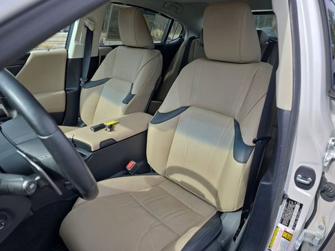 Used 2021 Lexus ES 350 Ultra Luxury w/ Accessory Package 2 image 19