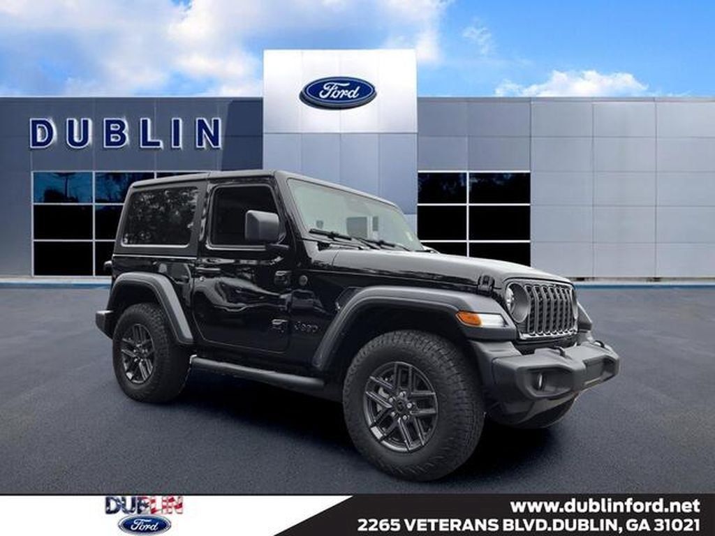 Used 2026 Jeep Wrangler Sport AWD/4WD image 1