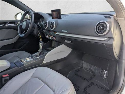 Used 2018 Audi A3 2.0T Premium image 19