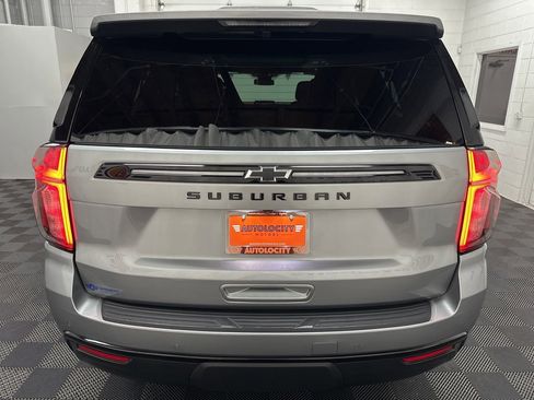 Used 2023 Chevrolet Suburban Z71 w/ Luxury Package image 8