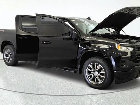 Used 2024 Chevrolet Silverado 1500 RST AWD/4WD image 11