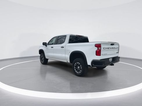 Used 2024 Chevrolet Silverado 1500 ZR2 AWD/4WD image 6