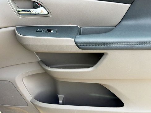 Used 2016 Honda Odyssey EX-L image 23
