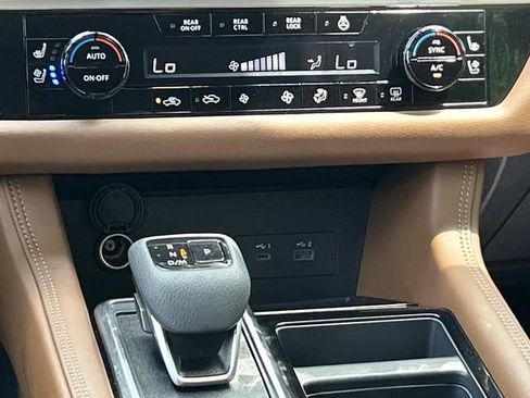 Used 2025 Nissan Pathfinder Platinum w/ Cargo Package FWD image 27