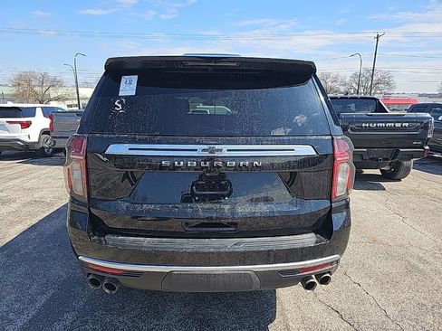 Used 2021 Chevrolet Suburban High Country image 9