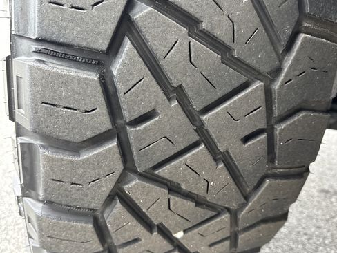 Used 2024 GMC Sierra 3500 Denali Ultimate image 12