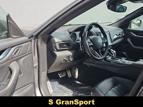 Used 2021 Maserati Levante S GranSport AWD/4WD image 10