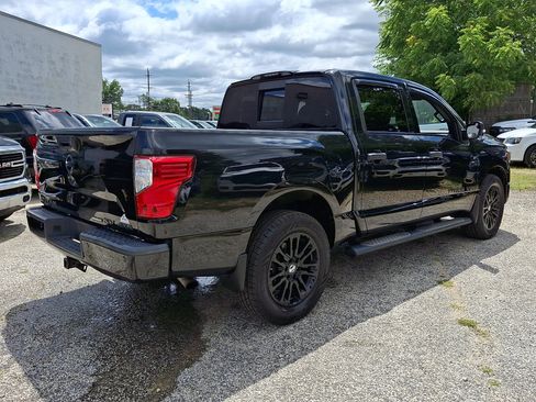 Used 2019 Nissan Titan SV w/ SV Convenience Package AWD/4WD image 4