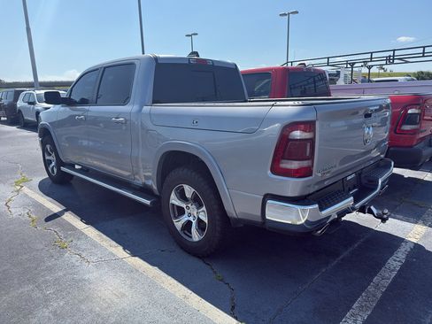 Used 2022 RAM 1500 Laramie AWD/4WD image 2