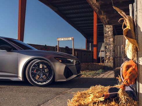 Used 2024 Audi RS 6 performance image 28