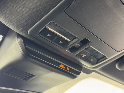 Used 2022 MAZDA MAZDA3 s image 31