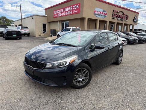 Used 2017 Kia Forte LX image 1