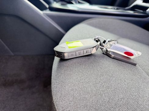 Used 2025 Kia K4 LXS image 21