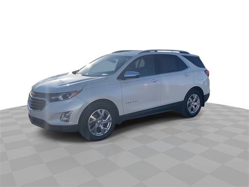 Used 2018 Chevrolet Equinox LT image 4