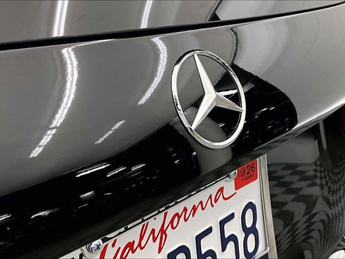 Used 2026 Mercedes-Benz GLB 250 image 7