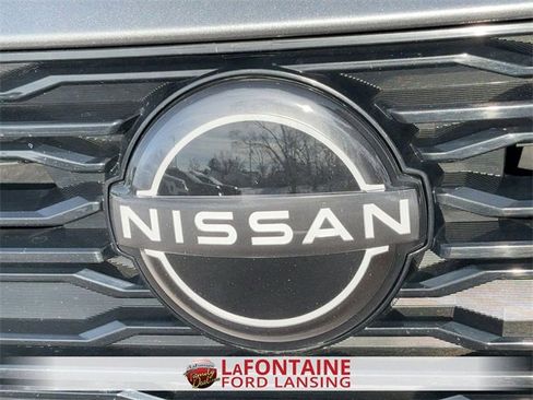 Used 2024 Nissan Altima 2.5 SV image 9