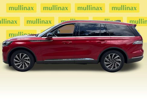 Used 2025 Lincoln Aviator 2WD w/ Equipment Group 101A image 12