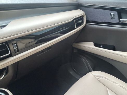 Used 2023 Lincoln Nautilus FWD image 42