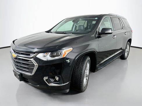 Used 2019 Chevrolet Traverse Premier AWD/4WD image 3