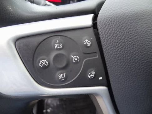 Used 2023 GMC Terrain SLT image 21